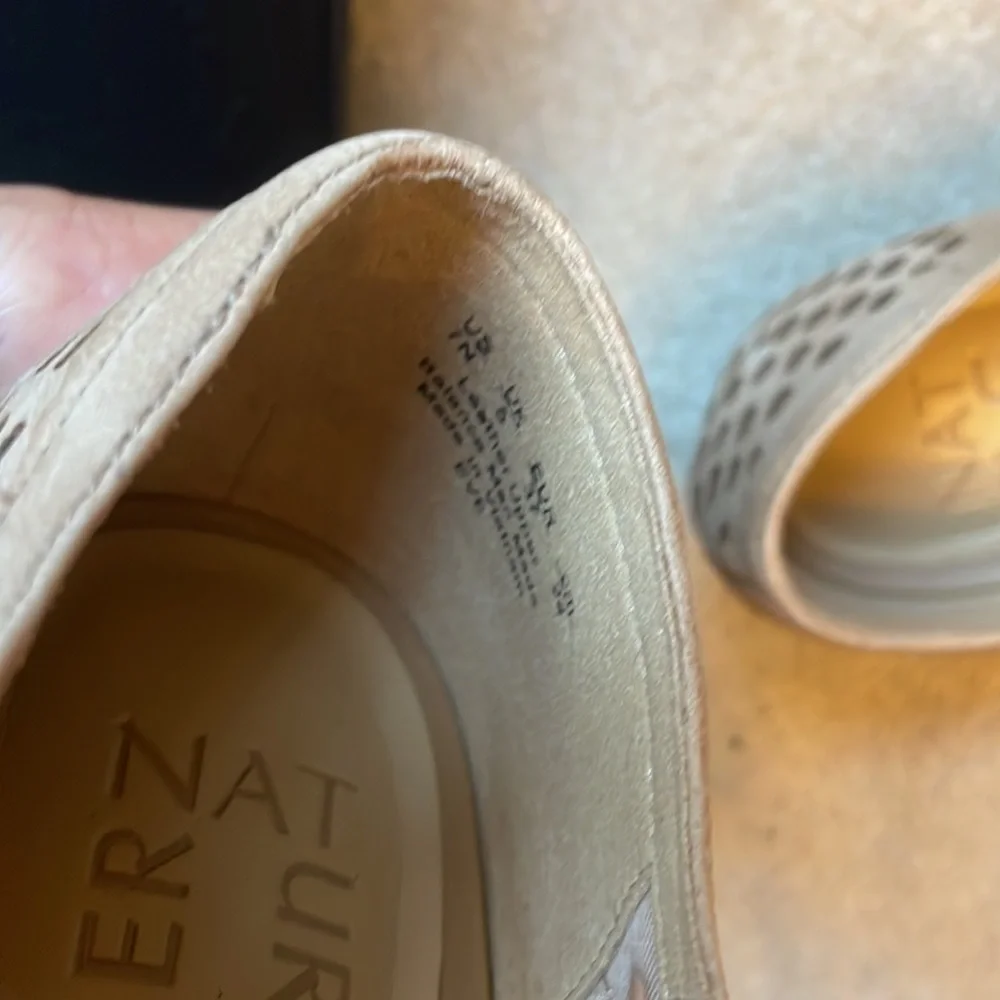 Naturalizer 7N Eve tan leather cut out slip on loafers: